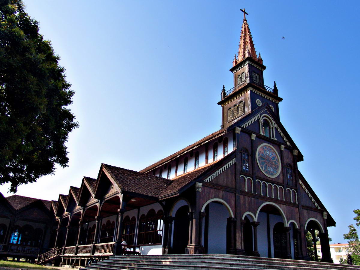 Top 10 nhà thờ nổi tiếng nhất Việt Nam